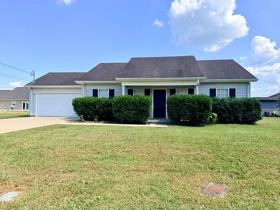 1516 Destiny Dr