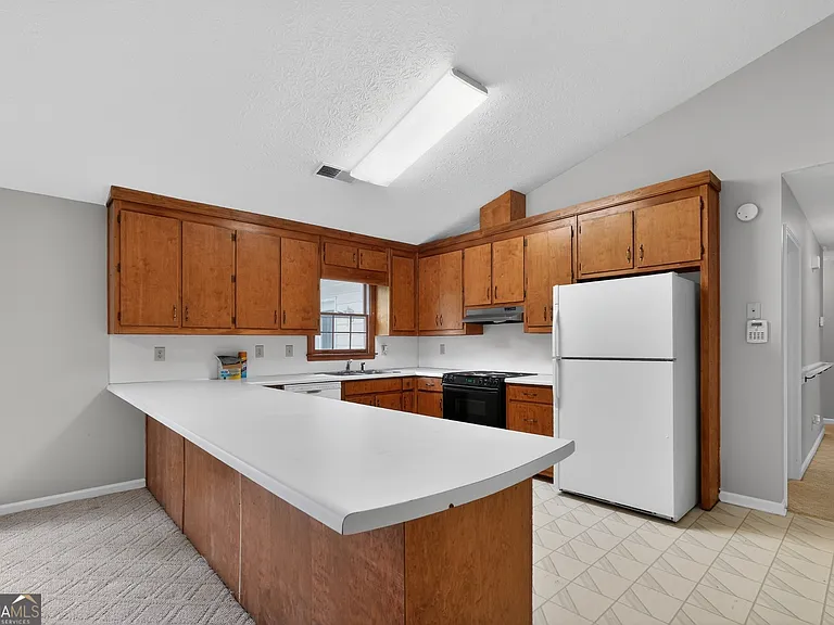 1990 Hutton Dr — Photo 5