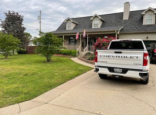 413 Watersedge Ln, La Vergne, TN 37086