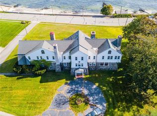 979 Pequot Ave, New London, CT 06320