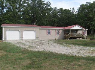 17456 Royal Dr, Lebanon, MO 65536