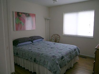 5th image of 205 Newtown Ln