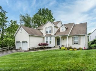 87 Canada Goose Dr, Hackettstown, NJ 07840