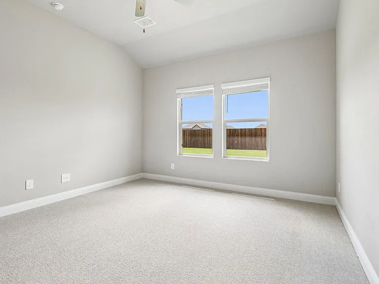 6206 Castamere Dr — Photo 18