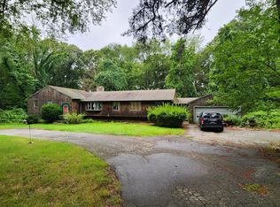 1319 Baldwin Hill Rd, Gales Ferry, CT 06335