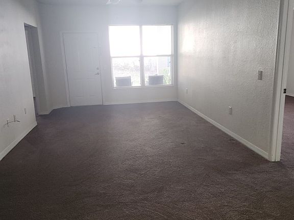 4th image of 8001 Hemingway Cir