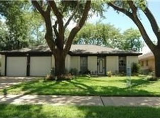 15618 La Casa Ln, Houston, TX 77062