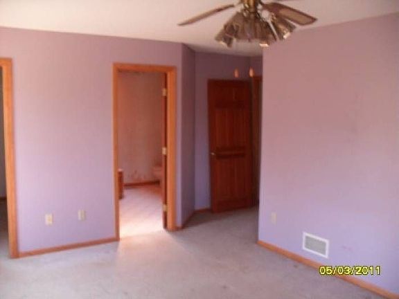5th image of 7099 164th Ave NW