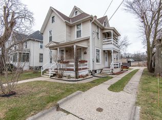 611 Lincoln Ave, Waukesha, WI 53186