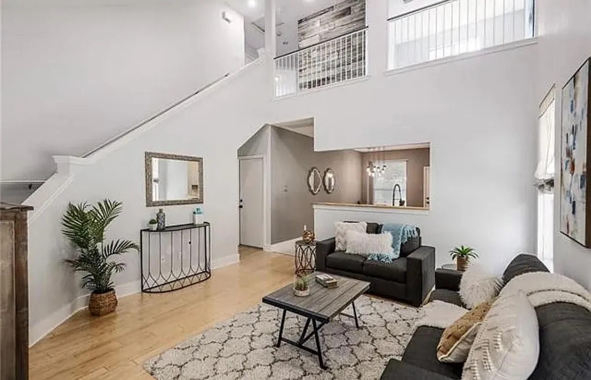 Building Photo - 1202 Rawhide Trl