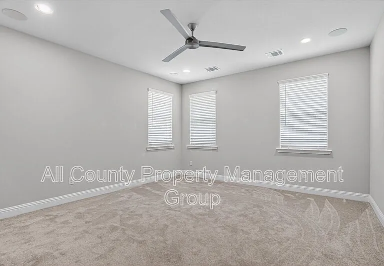 6330 Oakbend Cir — Photo 18