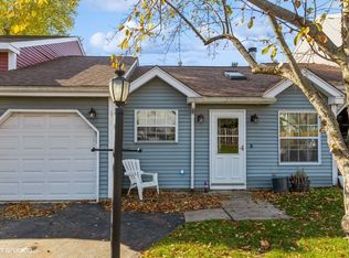 675 Pleasant Pl, Island Lake, IL 60042
