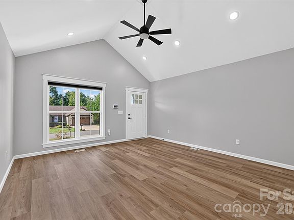 5th image of 2416 4th Ave NW