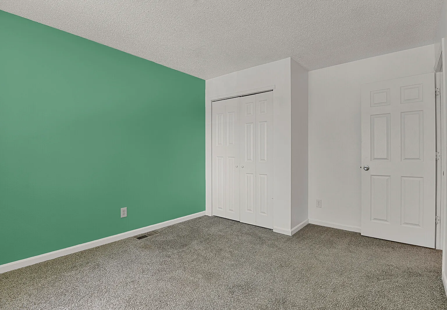 2 bed, 1128 sqft, $1,495 — Photo 2