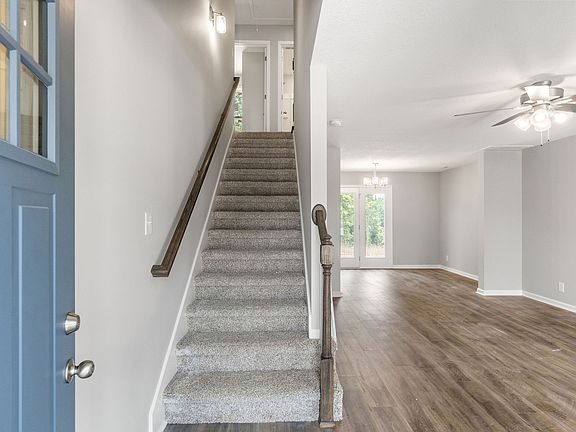 4th image of 404 Hillside Dr Lot 25