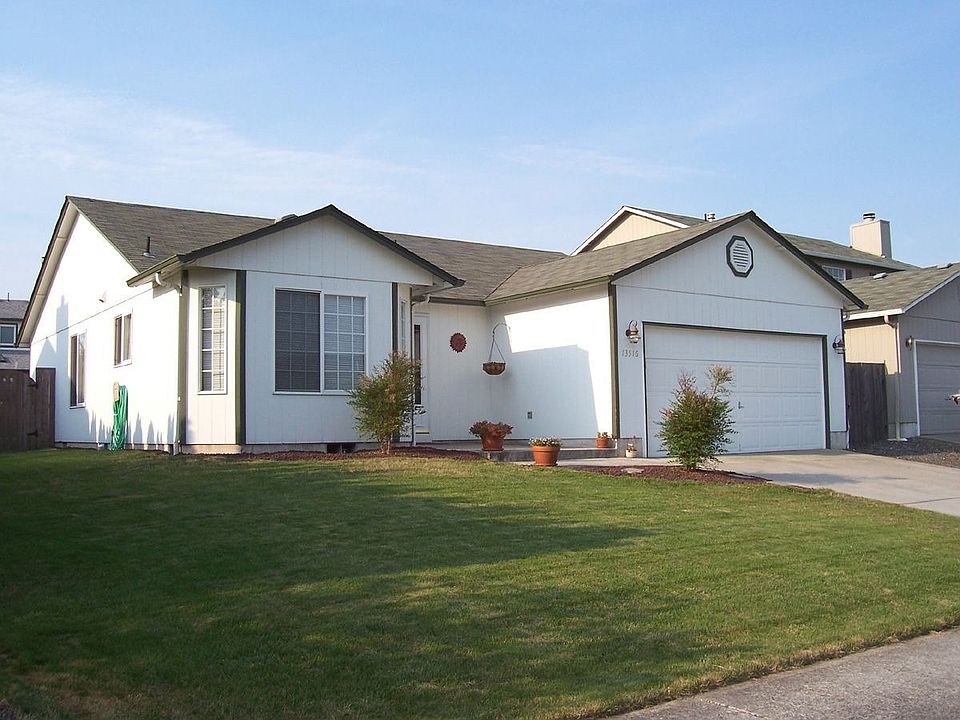 1st image of 13516 NE 93rd Cir