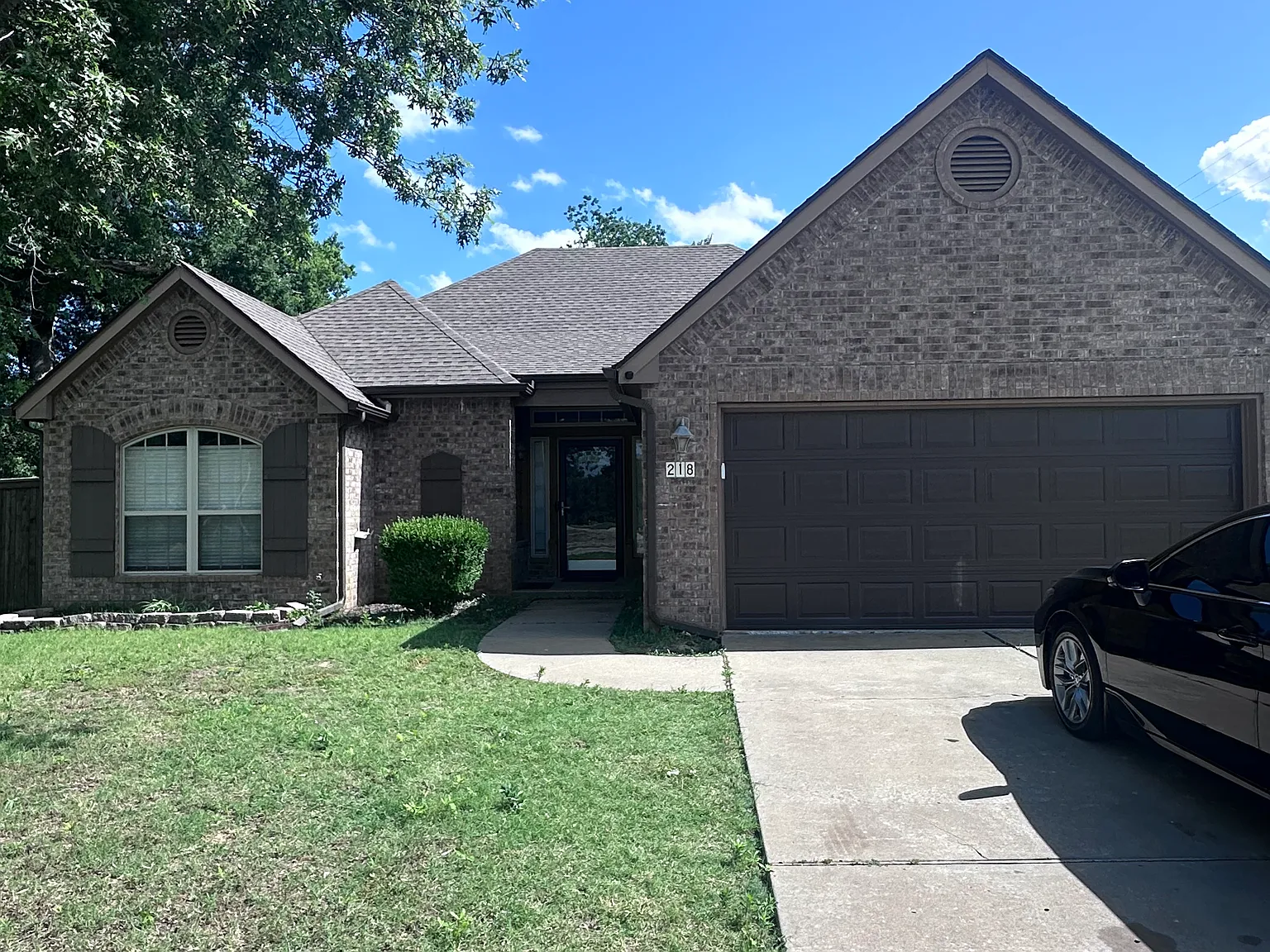 4 bed, 1863 sqft, $2,300 — Photo 1