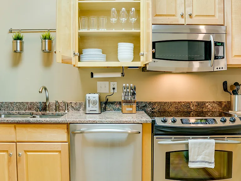 515 E Capitol Ave #303 — Photo 19