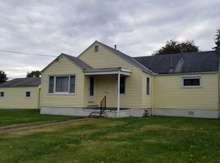 812 19th St, Vienna, WV 26105