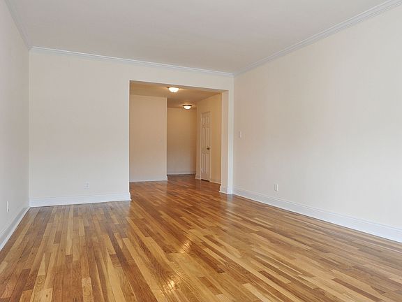 5th image of 1 Sadore Ln APT 5E