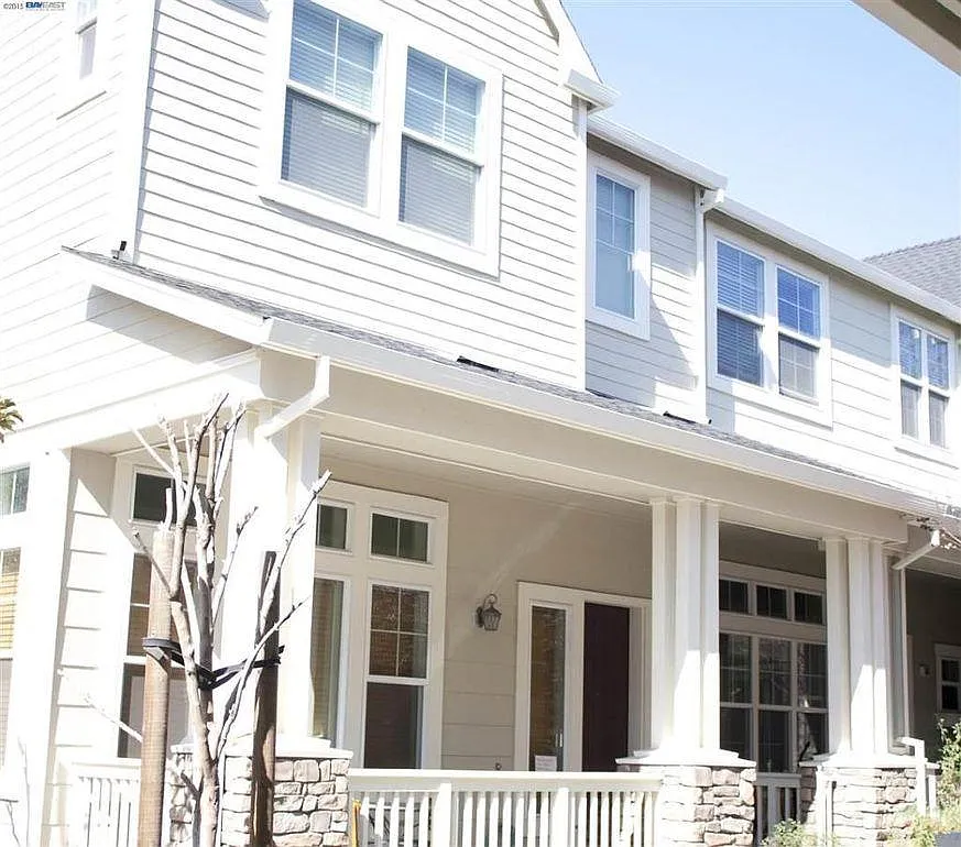 367 Destino Cir — Photo 1