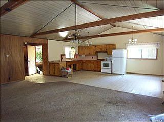 4th image of 15467 Hay Ln