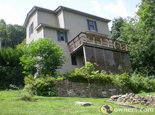 28 Morris Ave, Richwood, WV 26261