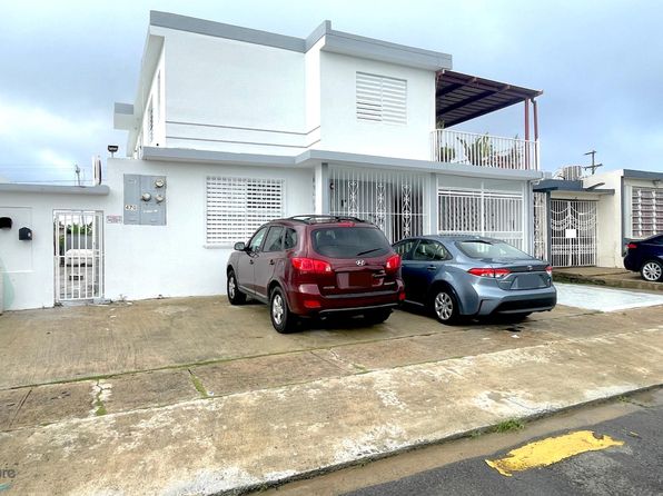 470 Calle Santa Marina, Carolina, PR 00982