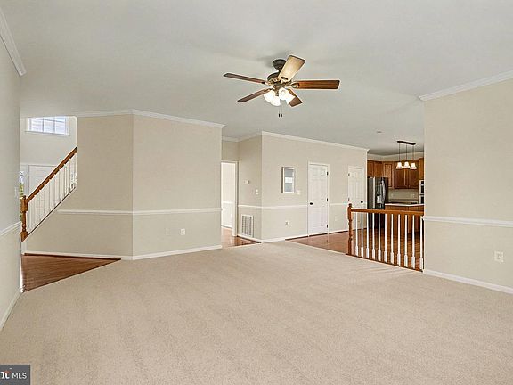 3rd image of 10301 Lees Crossing Ln