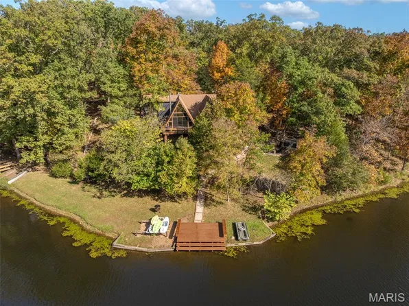 455 Foxfire Point Dr, Innsbrook, MO 63390