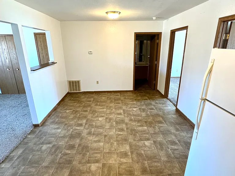 Westvale — Photo 4
