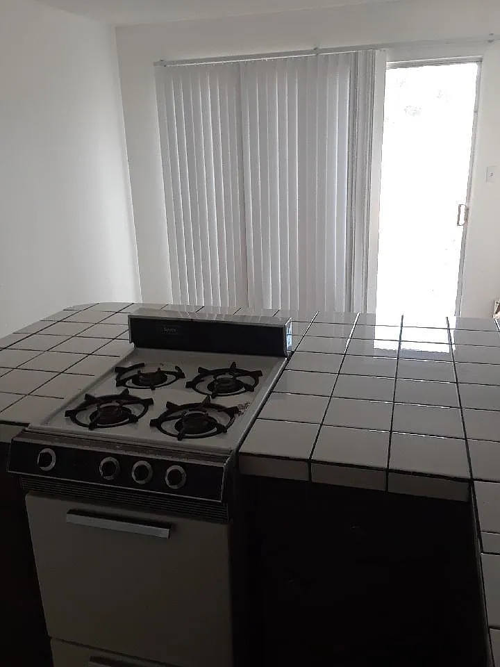 2 bed, 800 sqft, $1,495 — Photo 1