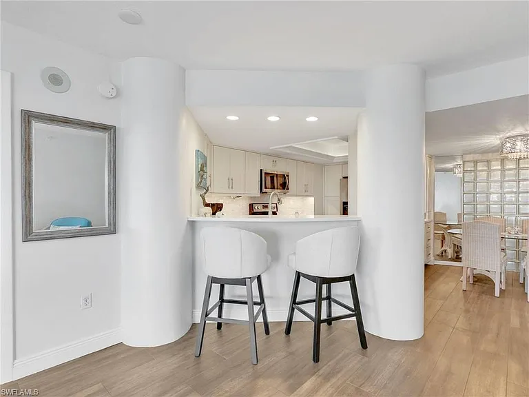 4751 Gulf Shore Blvd N #602 — Photo 23