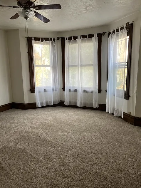 2 bed, 1500 sqft, $1,300 — Photo 1