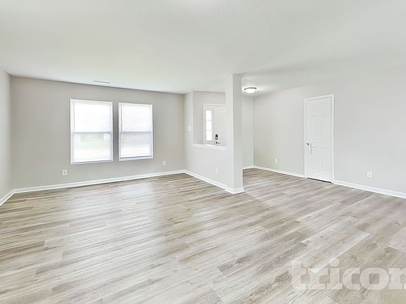 2nd image of 3105 Arrowroot Ln