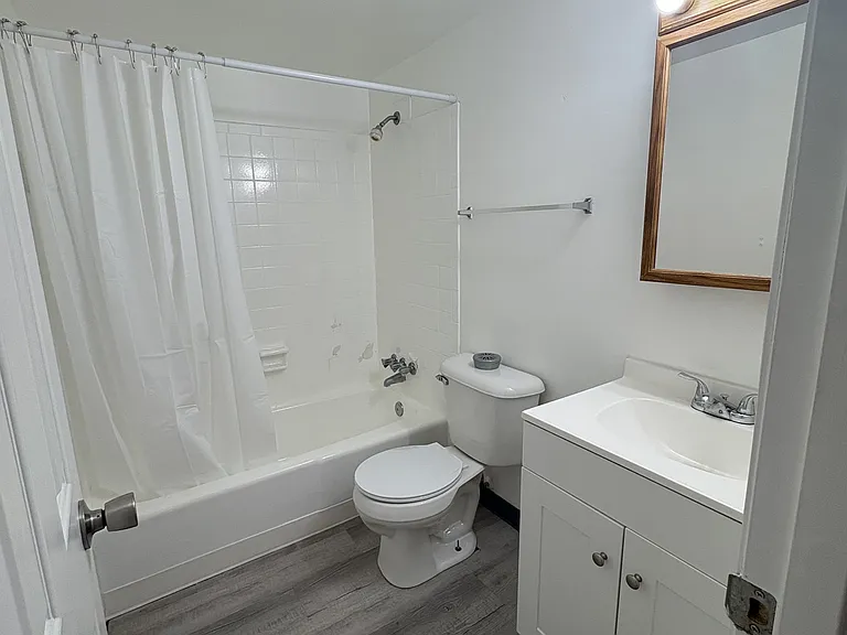750 Michigan Ave E #4 — Photo 16