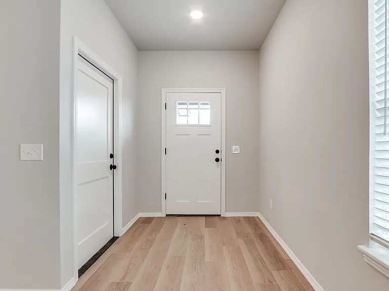 13517&13521 Calli Ct — Photo 9