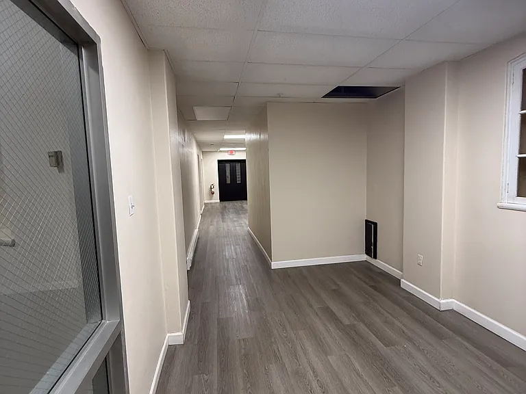 134 W 4th St #310 — Photo 11