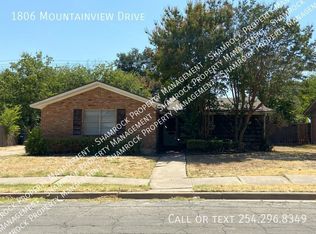 1806 Mountainview Dr, Waco, TX 76710