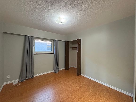 3rd image of 2248 E 45th Ave