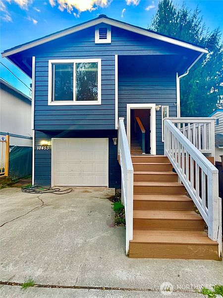 2nd image of 10453 1st Avenue SW