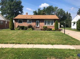 115 S Irwinwood Rd, Lancaster, NY 14086