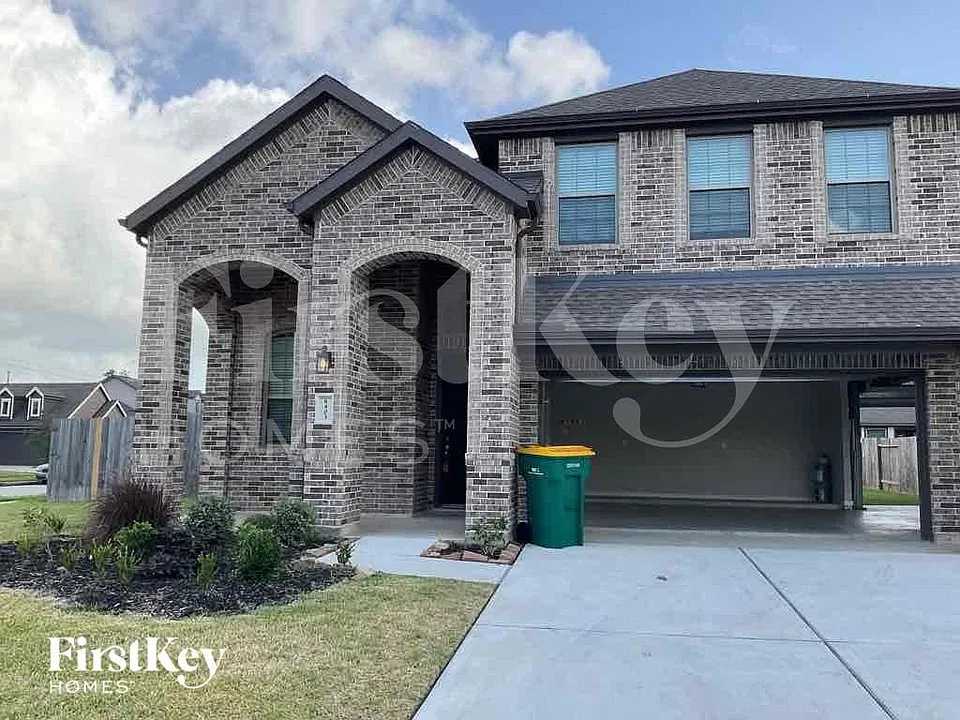 8403 Amber Bend Dr