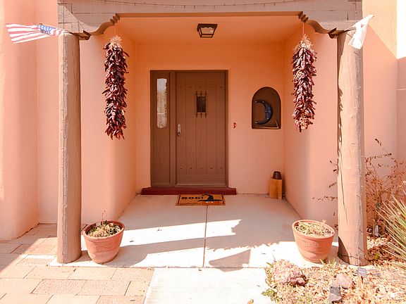 Front Entry/Courtyard