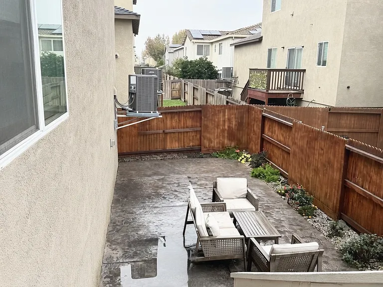 1413 Silverbell Dr — Photo 13