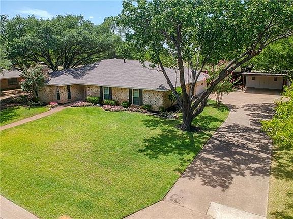 3rd image of 459 Medina Dr