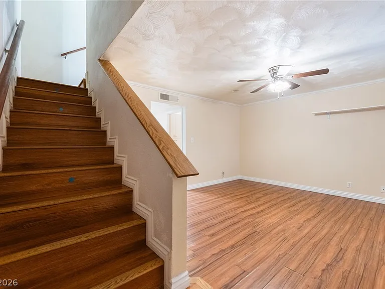 7084 Burcot Ave #J21 — Photo 14