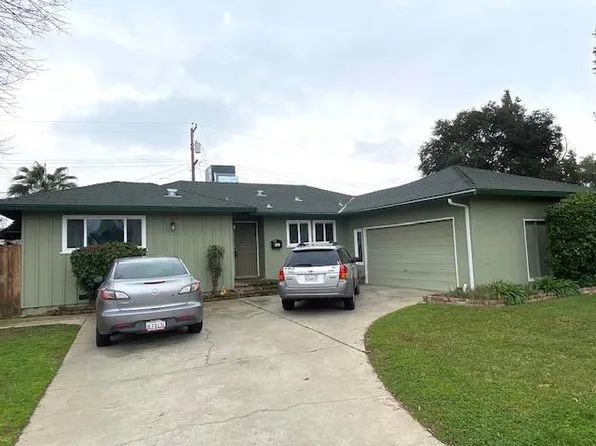 2938 E Willis Ave, Fresno, CA 93726