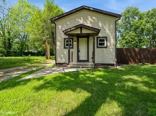 3025 8th St, Rockford, IL 61109