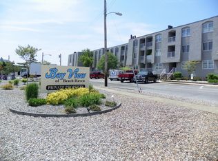 310 S West Ave APT 3, Beach Haven, NJ 08008